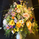 Vysoká květinová dekorace