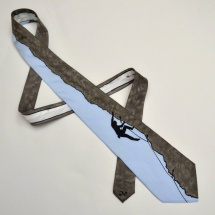 Hedvábná kravata s horolezcem - modro-šedá 11943074