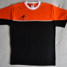 Oranžovo-černé tričko s černým běžkařem M