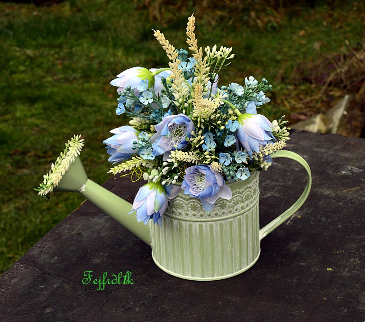 konvička se zvonečky a vřesem..