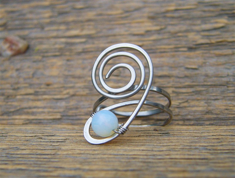 Prstýnek s opalitem