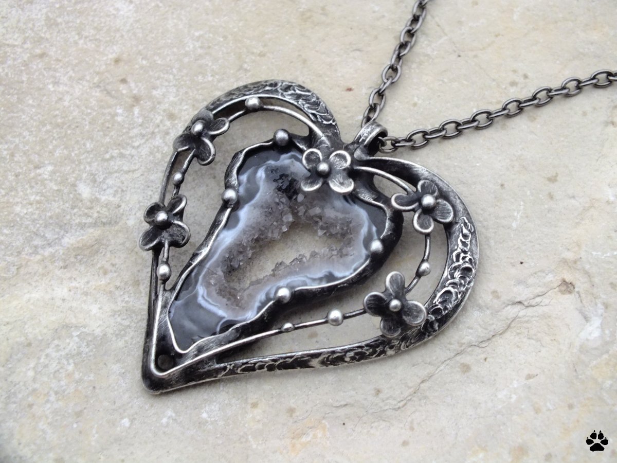 Děravé srdce - achát peříčkový 