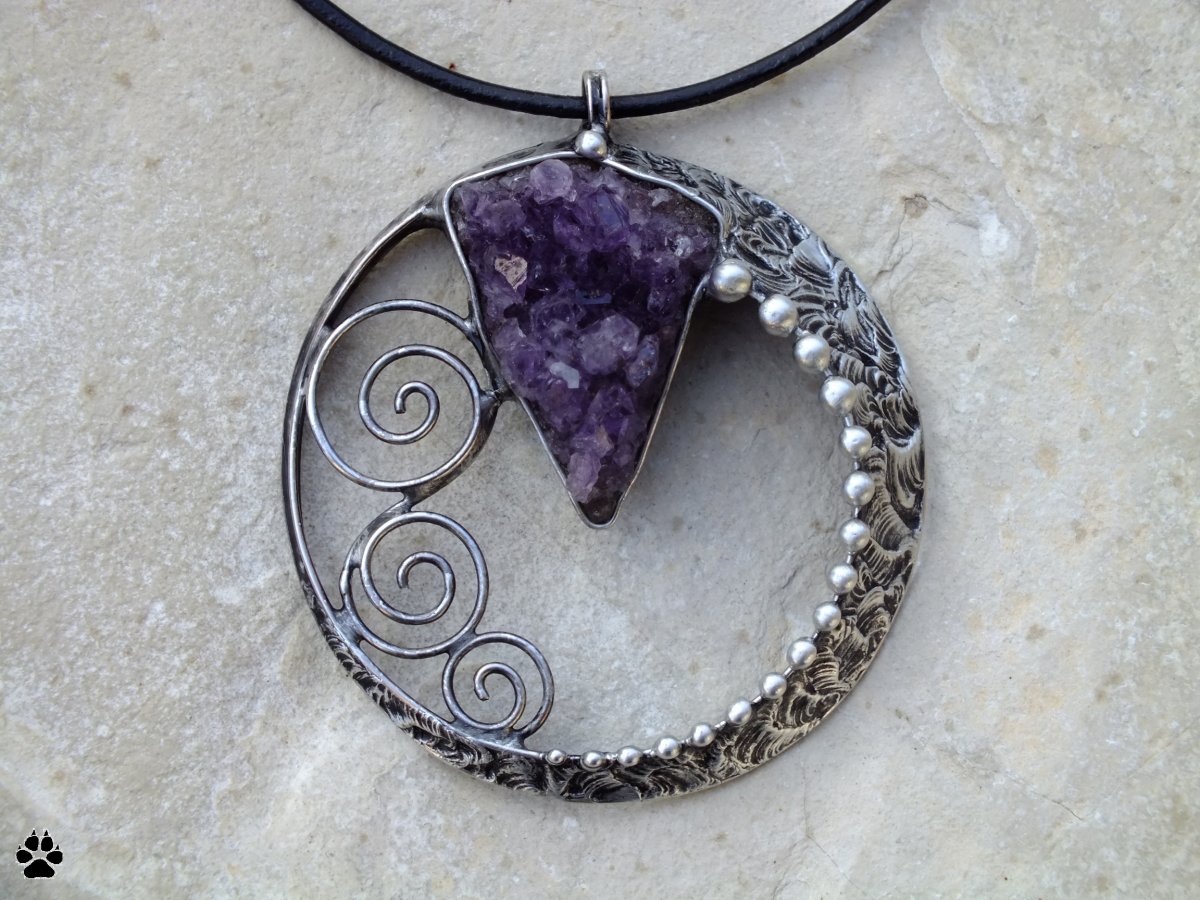 Jeskyňka - ametystová drůza