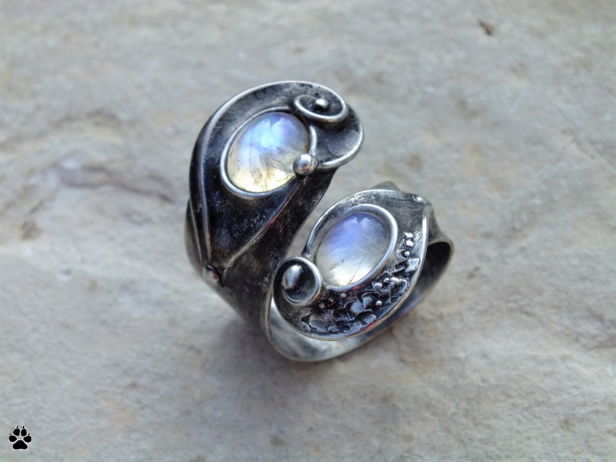 Modrá mlha - prsten s měsíčními kameny