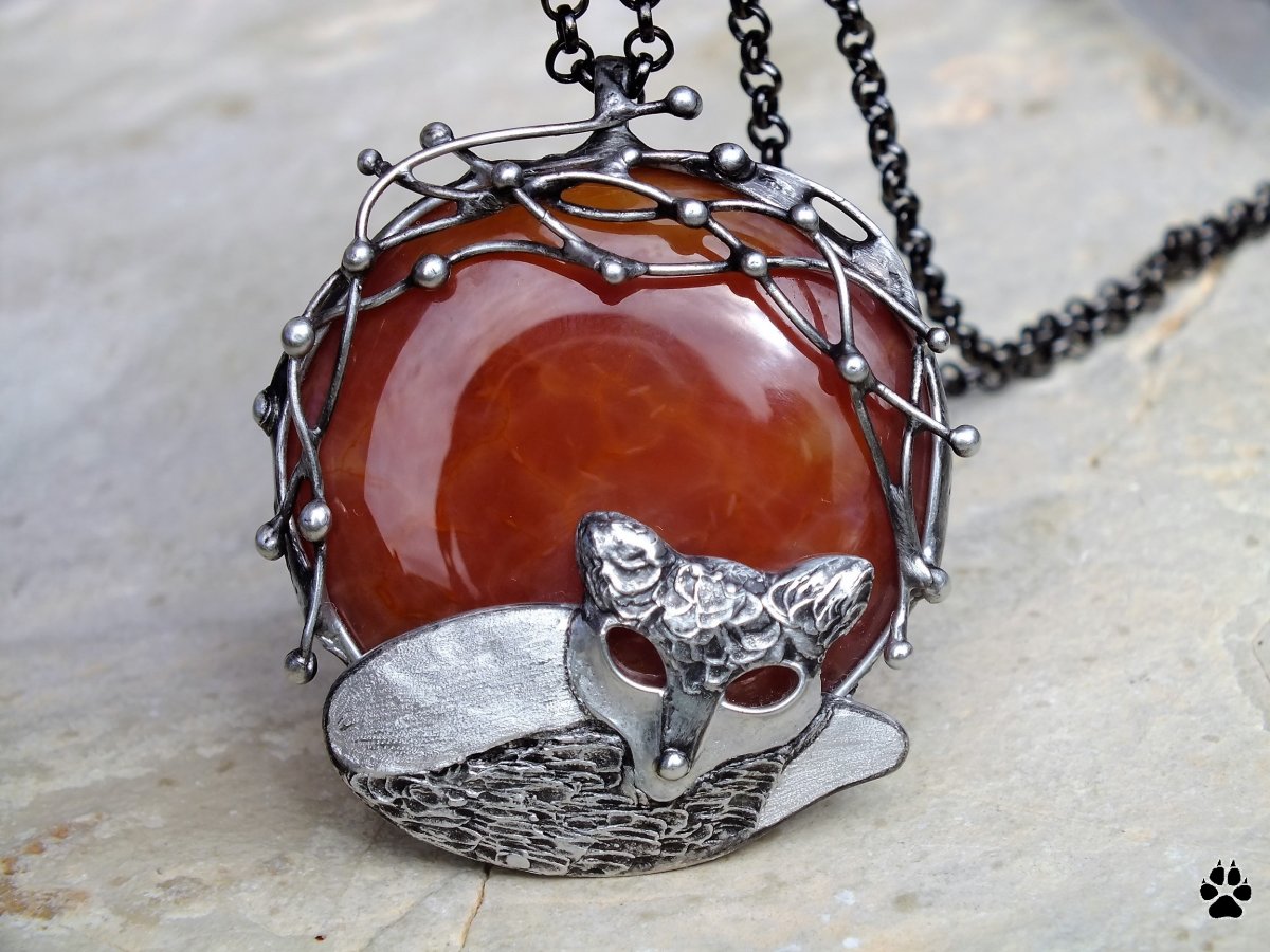 Liščí doupě - achát ohnivý