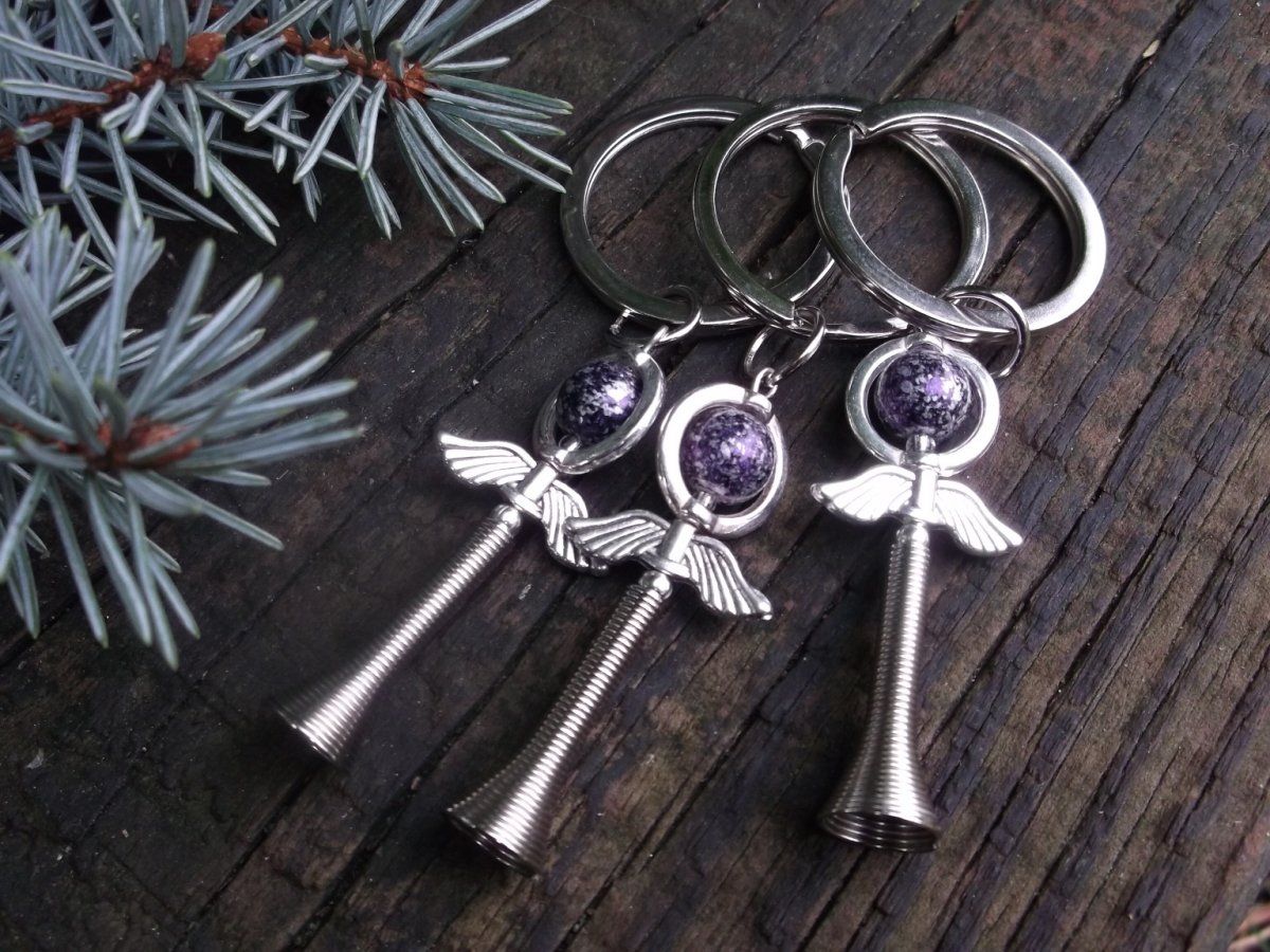 Andělský přívěsek - fialkový mramor