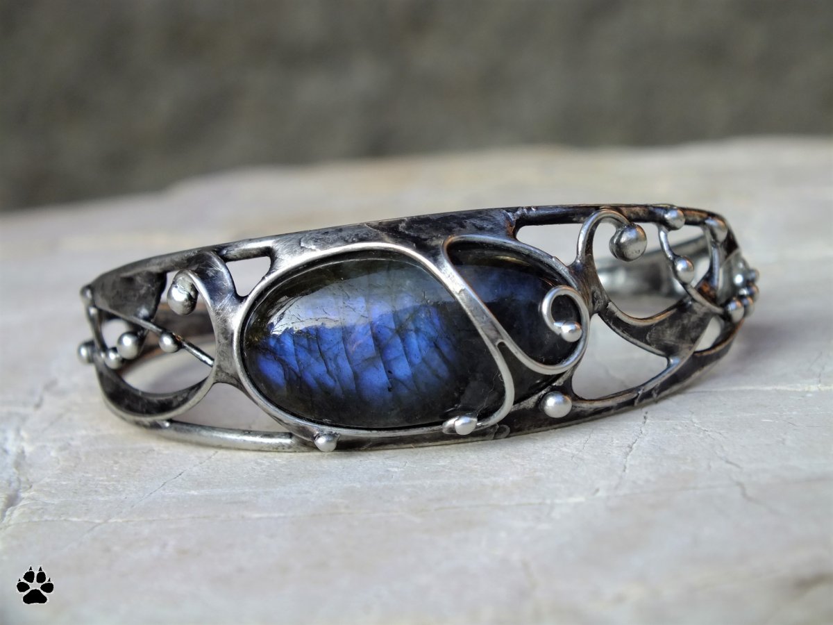 Modrý sen - náramek s labradoritem