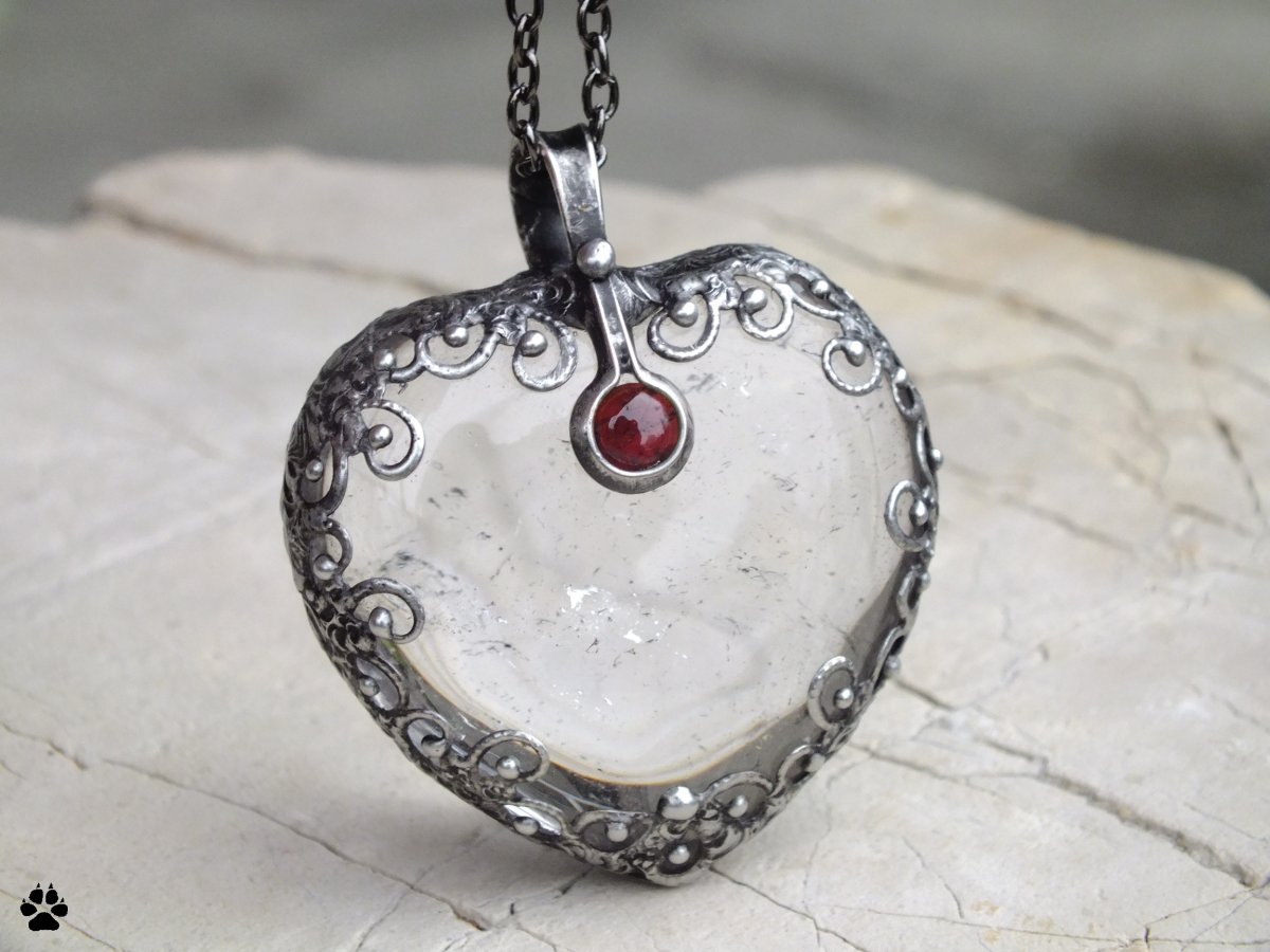 Krajkové srdce křišťálové s granátem 