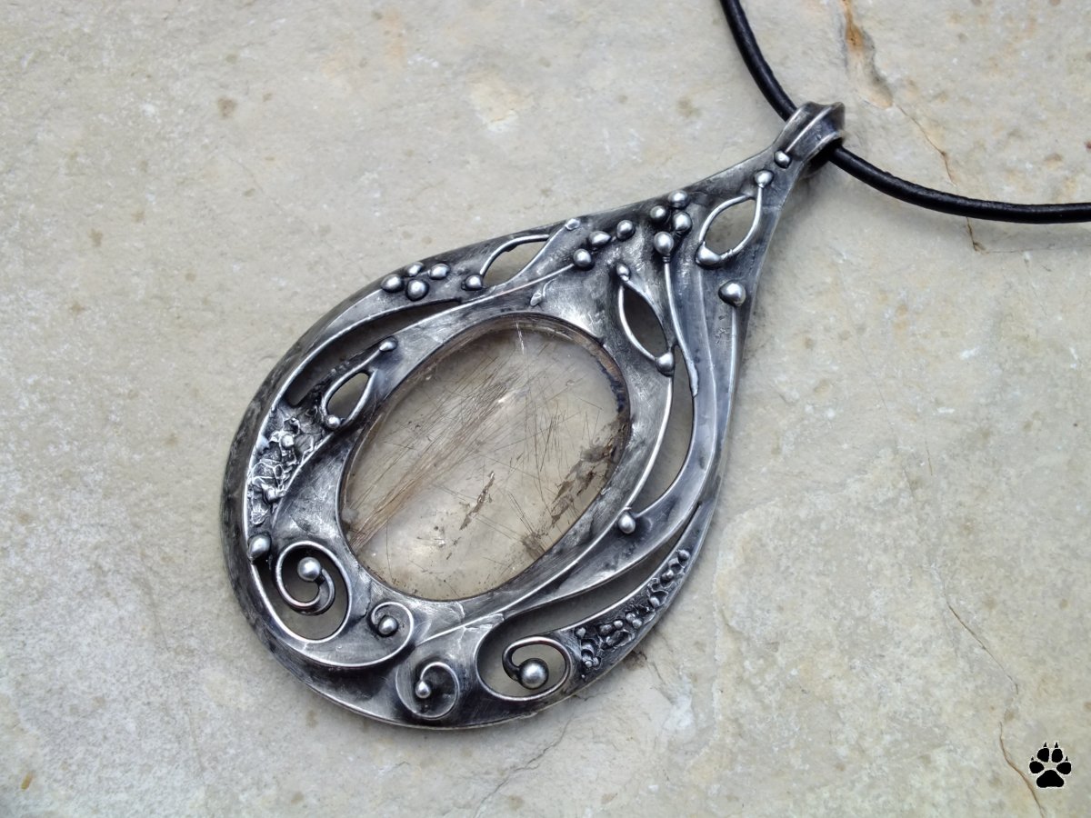 Přívěsek z Venušiných vlasů - sagenit