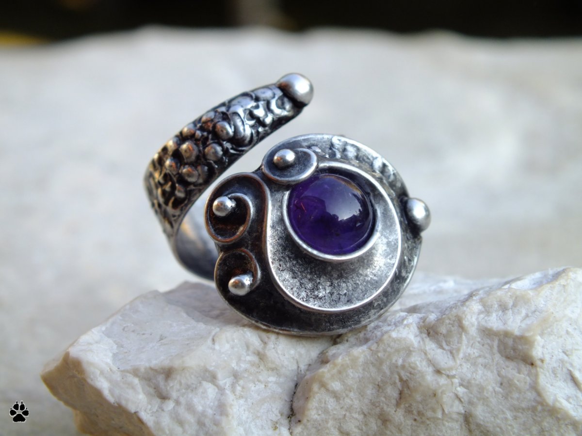 Ametystový cínovaný prsten