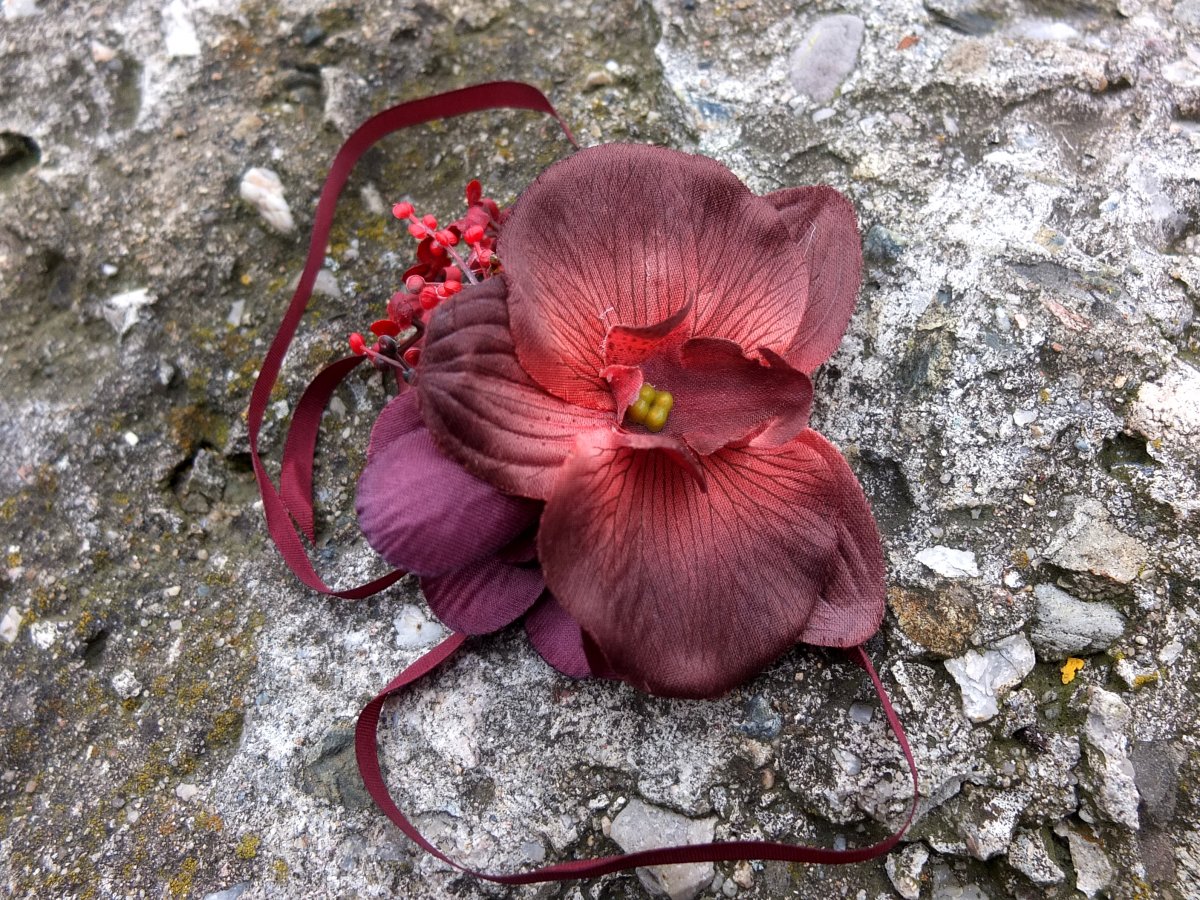 náramek s orchidejí