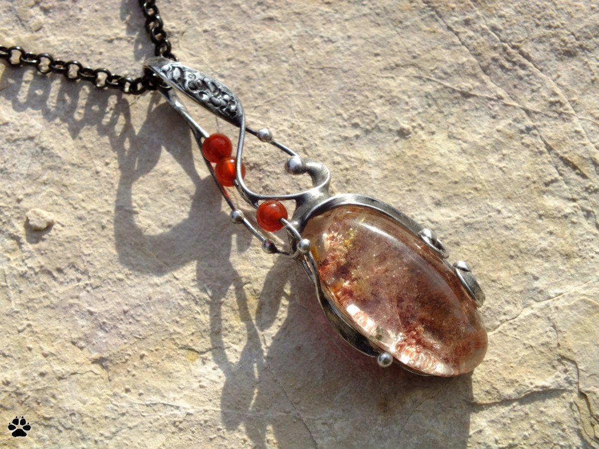 Zvláštní svět - náhrdelník s lodolitem