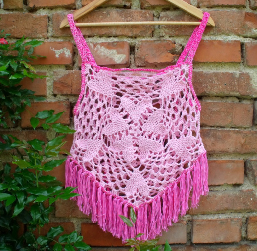 Háčkovaný top NĚHA SRDCE