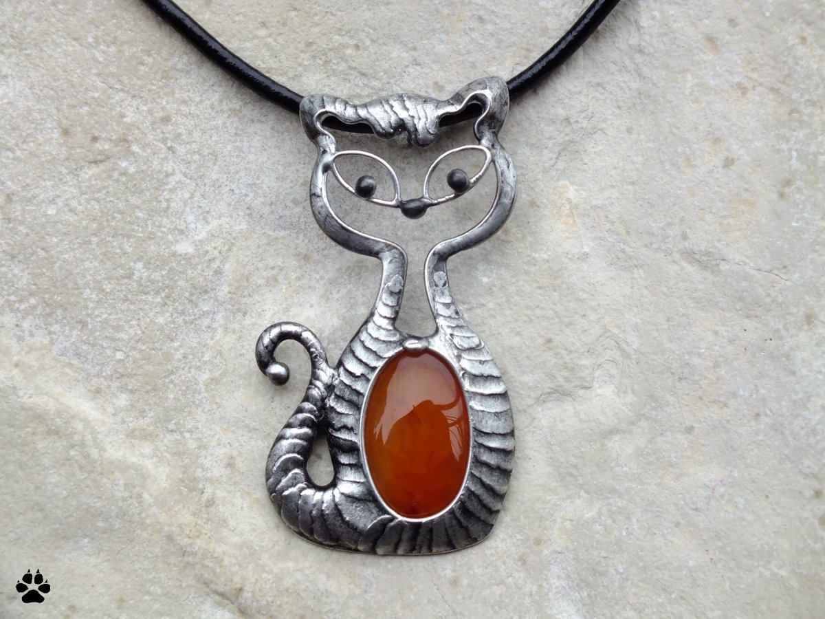 Kočička Klárka - náhrdelník s karneolem