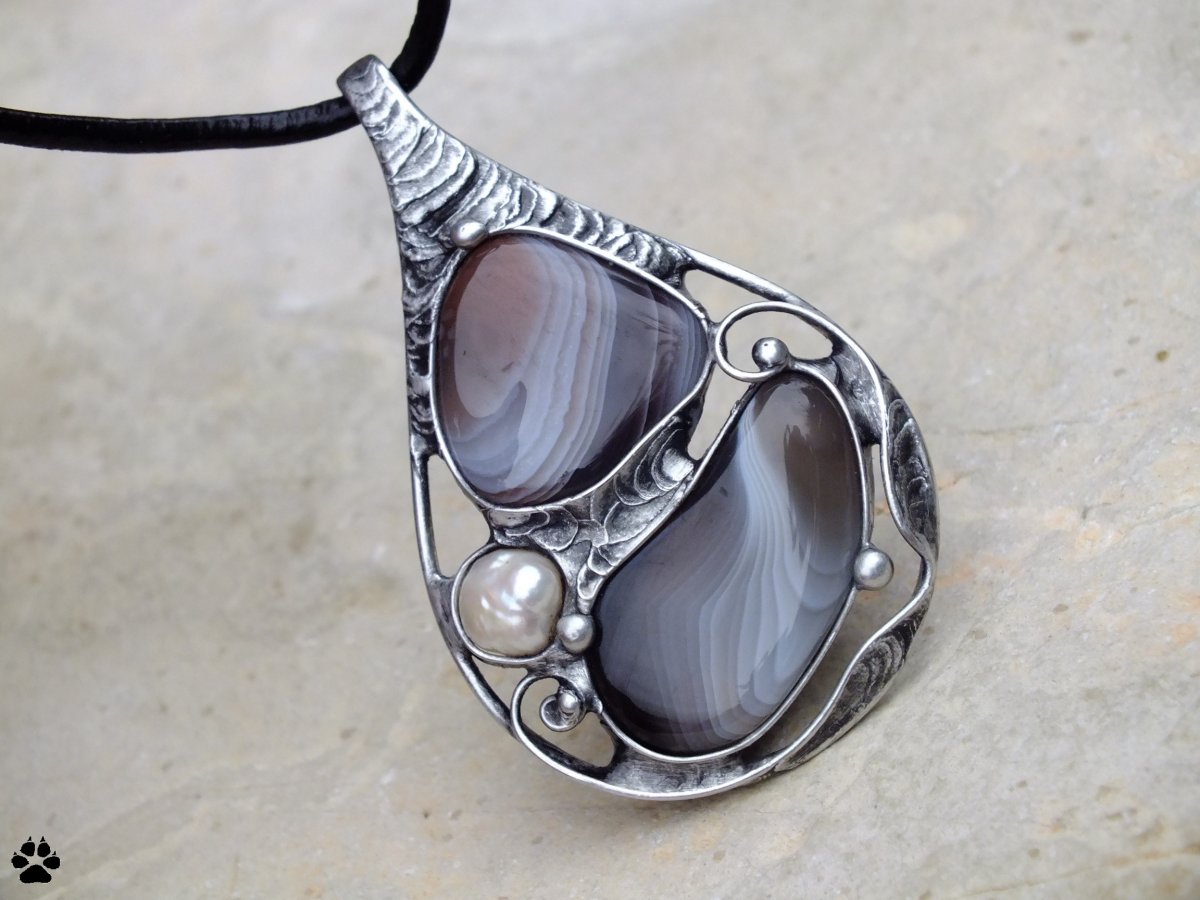 Acháty a říční perla - cínovaný náhrdelník