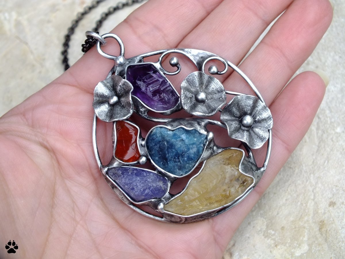 Síla kamenů - tanzanit,apatit,citrín aj.