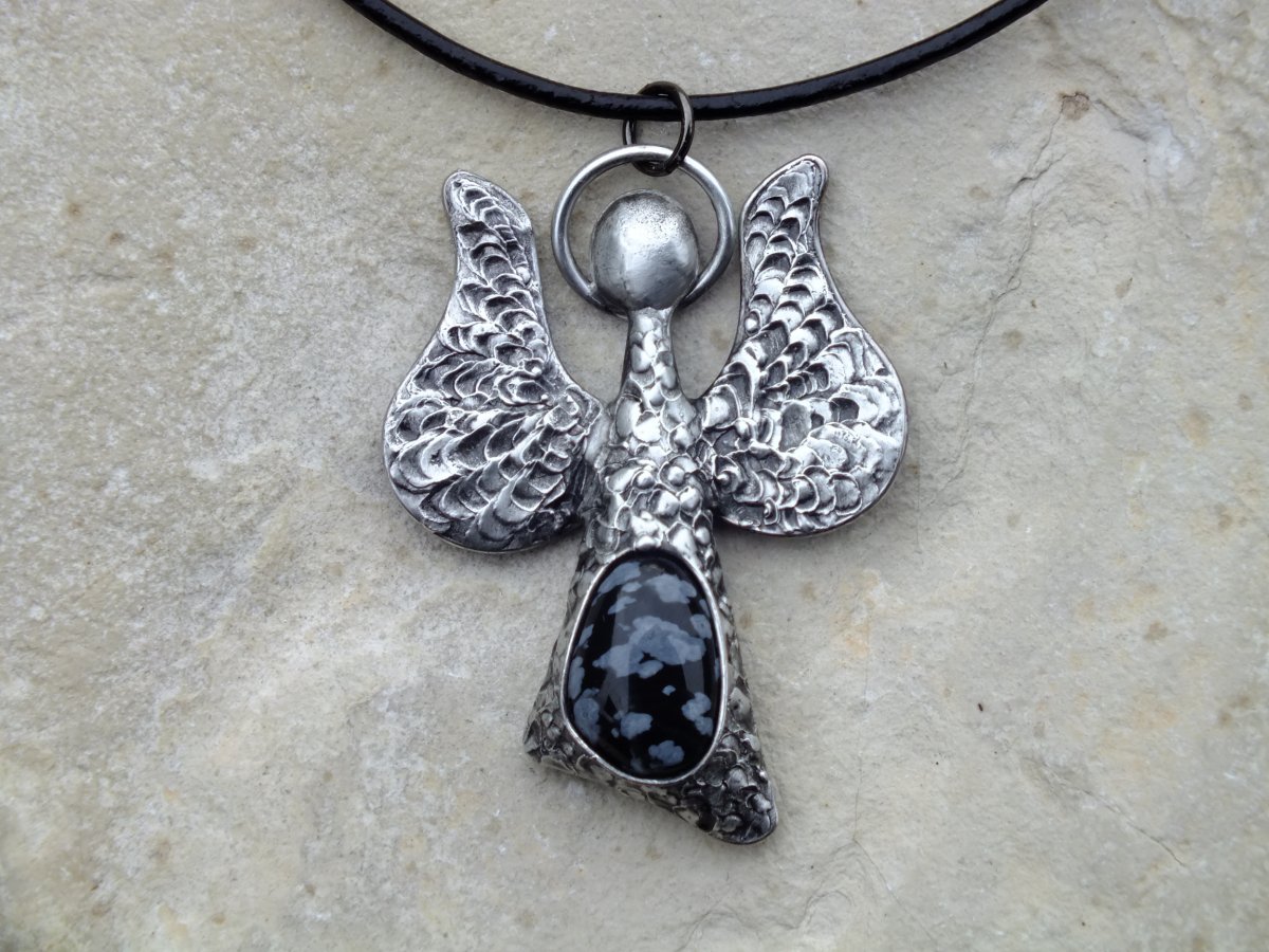 Andělíček Strážníček - cínovaný náhrdelník