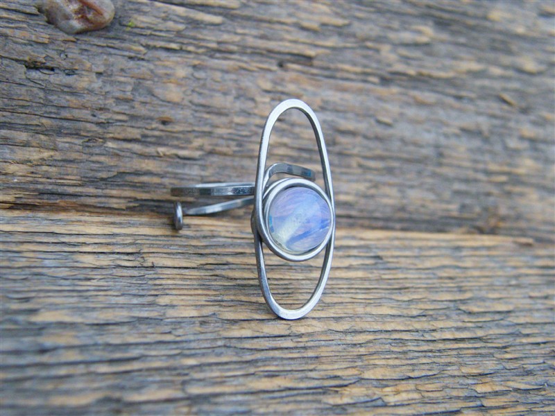 Prstýnek s kuličkou opalitu