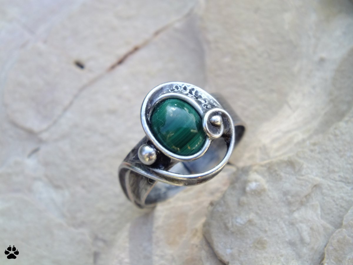 Prstýnek malachitový