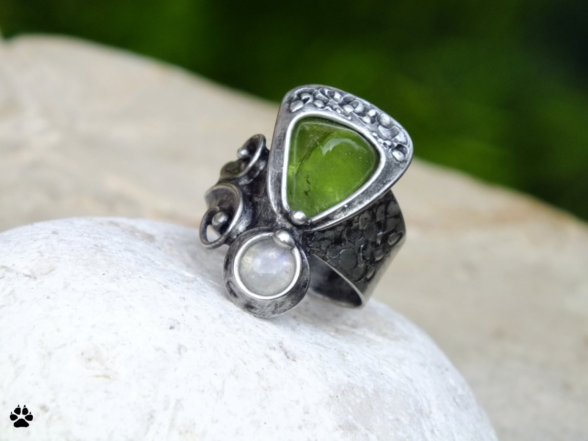 Prsten EXCLAMATION - olivín,měsíční kámen