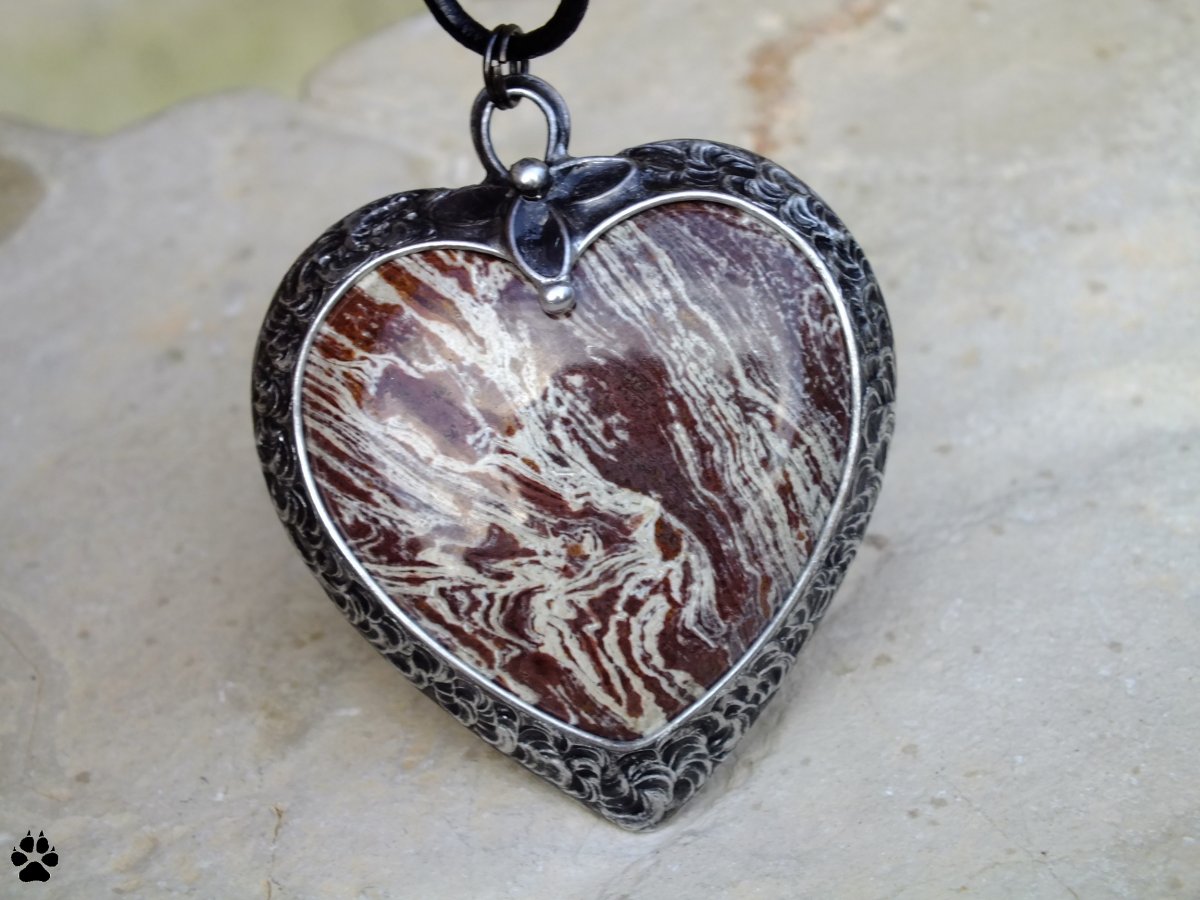 Jaspisové srdce - cínovaný náhrdelník