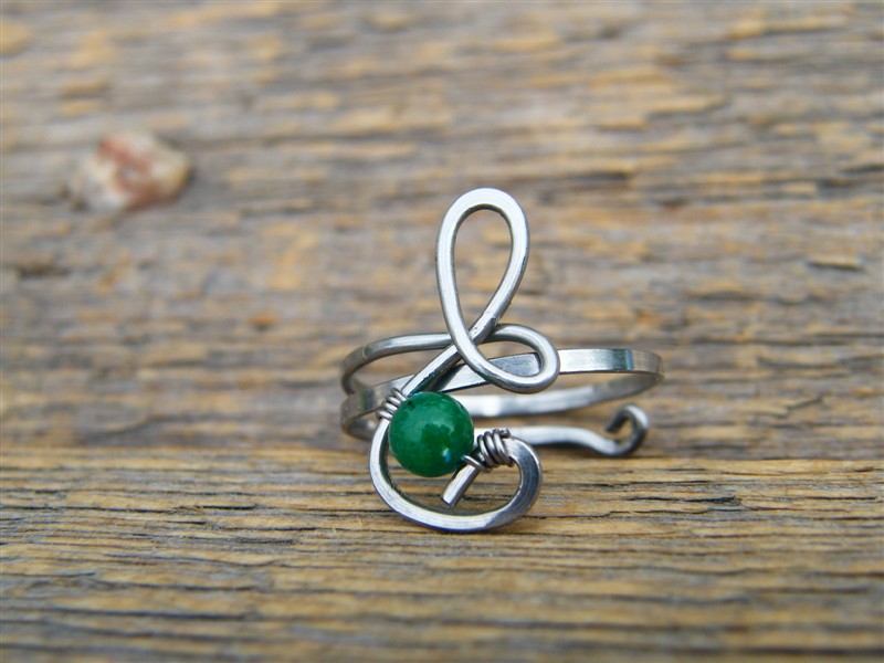 Prstýnek s chryzokolem - tepaná chirurgická ocel