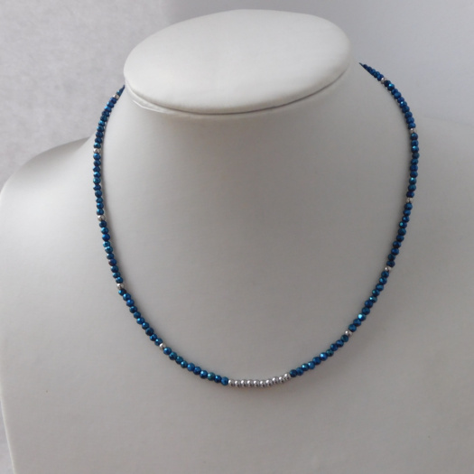 Náhrdelník -  modrý spinel, nerez