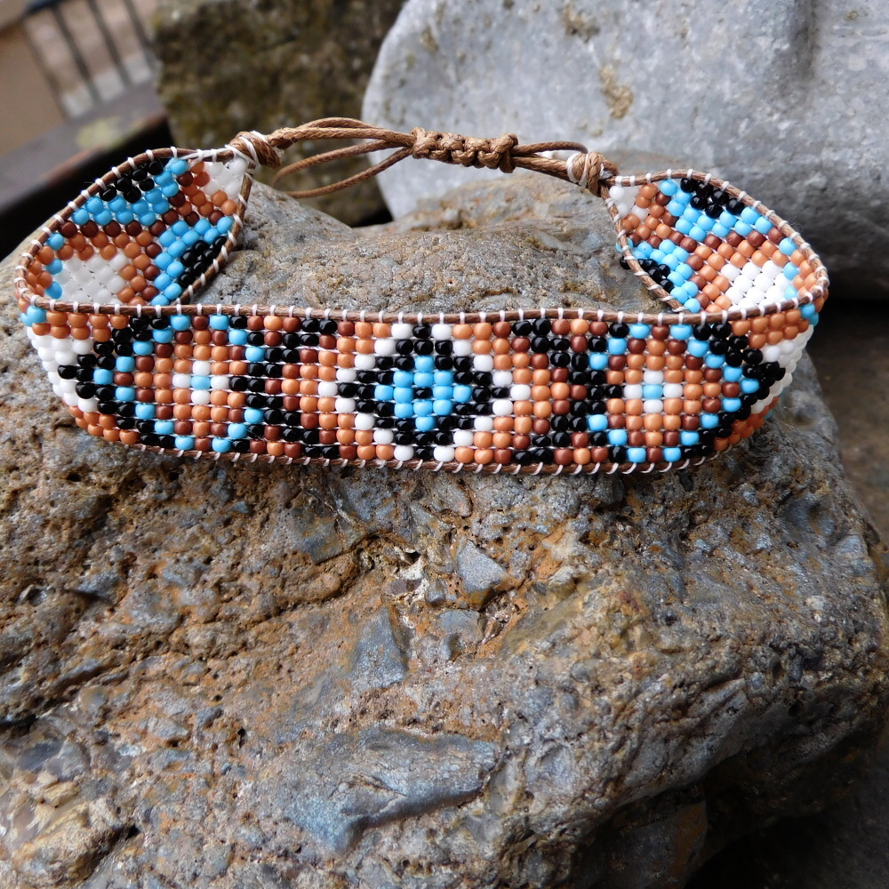 Náramek korálkový  tkaný