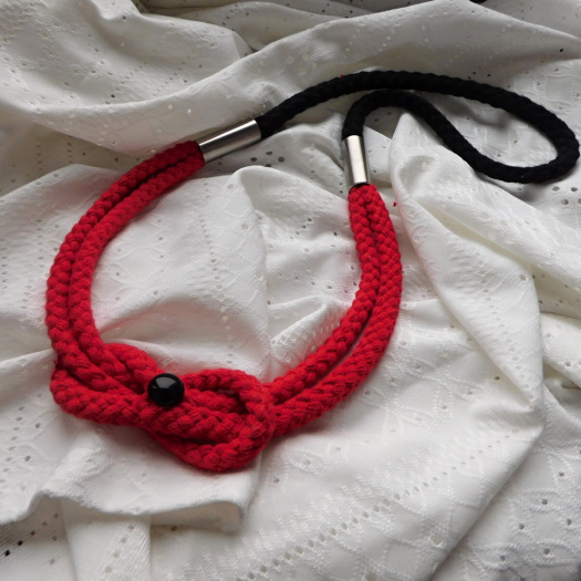 Náhrdelník -červený, nerez, onyx