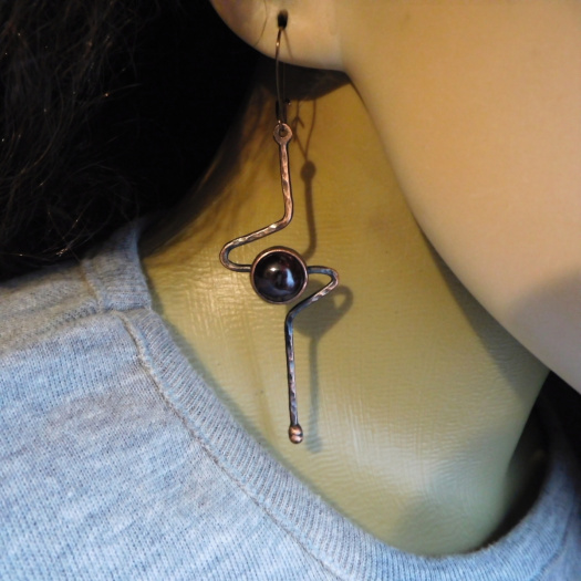 Naušnice -měděné s granátem