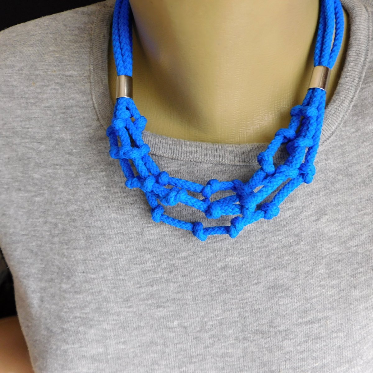 Náhrdelník modrý   součkový