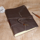 Kožený deník s kamenem tygřího oka