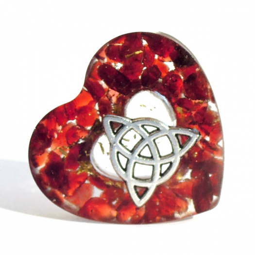 Orgonitová hmatka - Triquetra s granátem