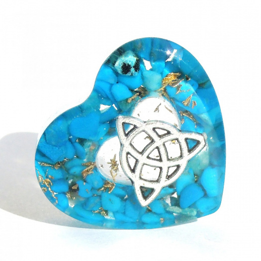 Orgonitová hmatka - Triquetra s tyrkenitem