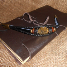 Kožený zápisník s páns. náramkem - znamení býka