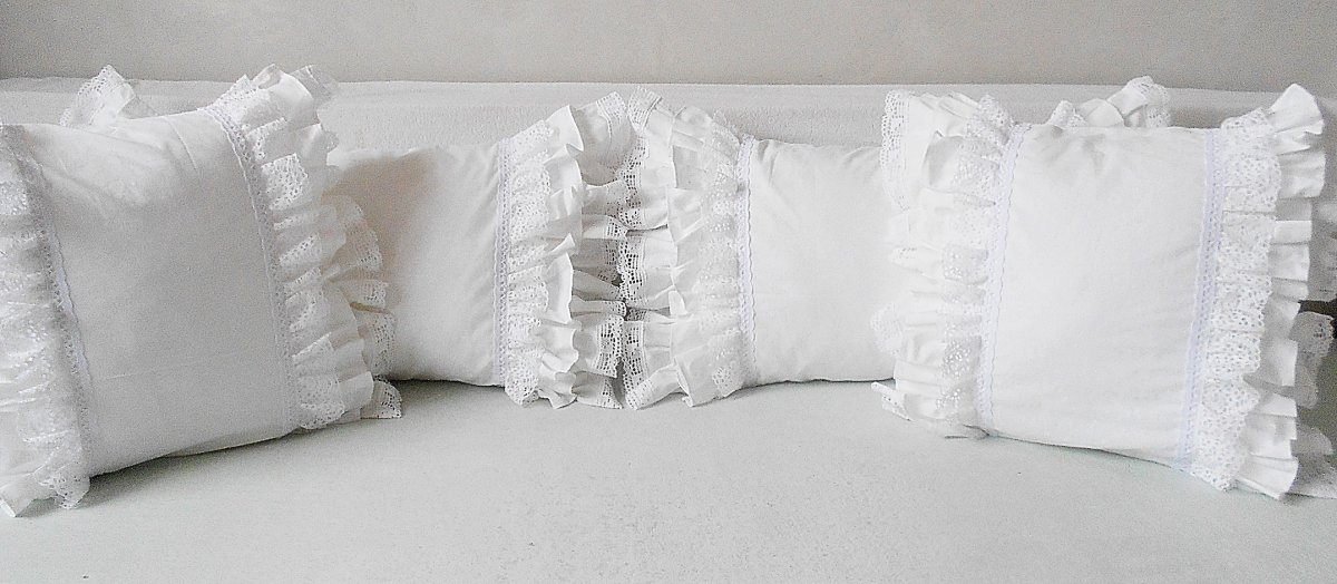Polštářky bílé