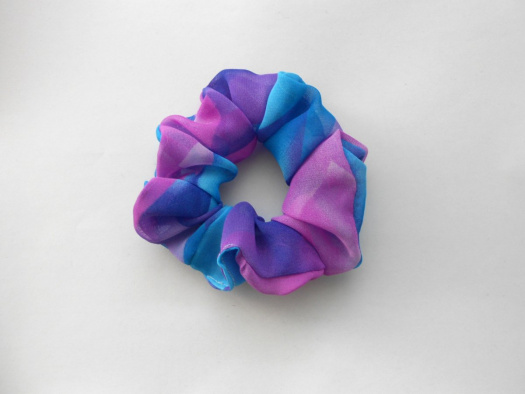 Gumička scrunchie do vlasů