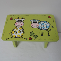 Stolička dřevěná-malovaná-zelená-kravičky