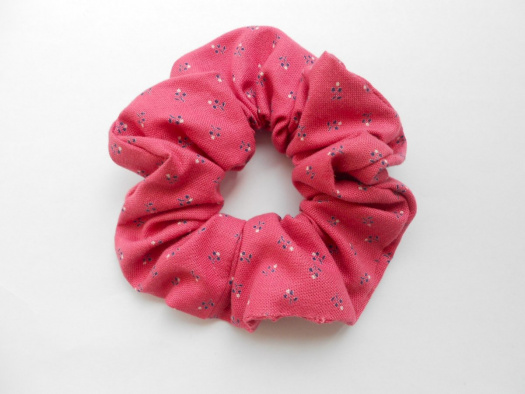 Gumička scrunchie do vlasů