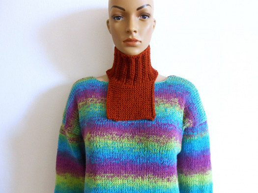 Větší nákrčník merino