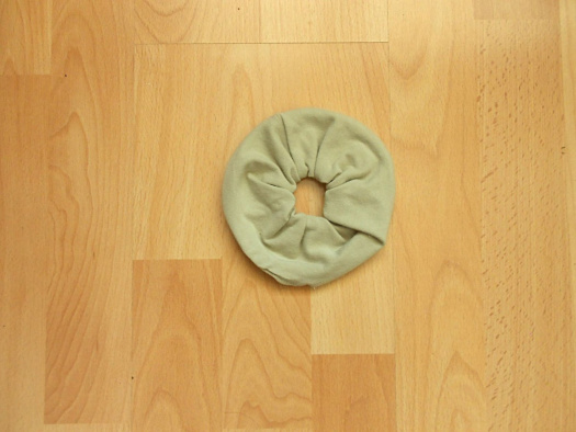 Gumička scrunchie do vlasů