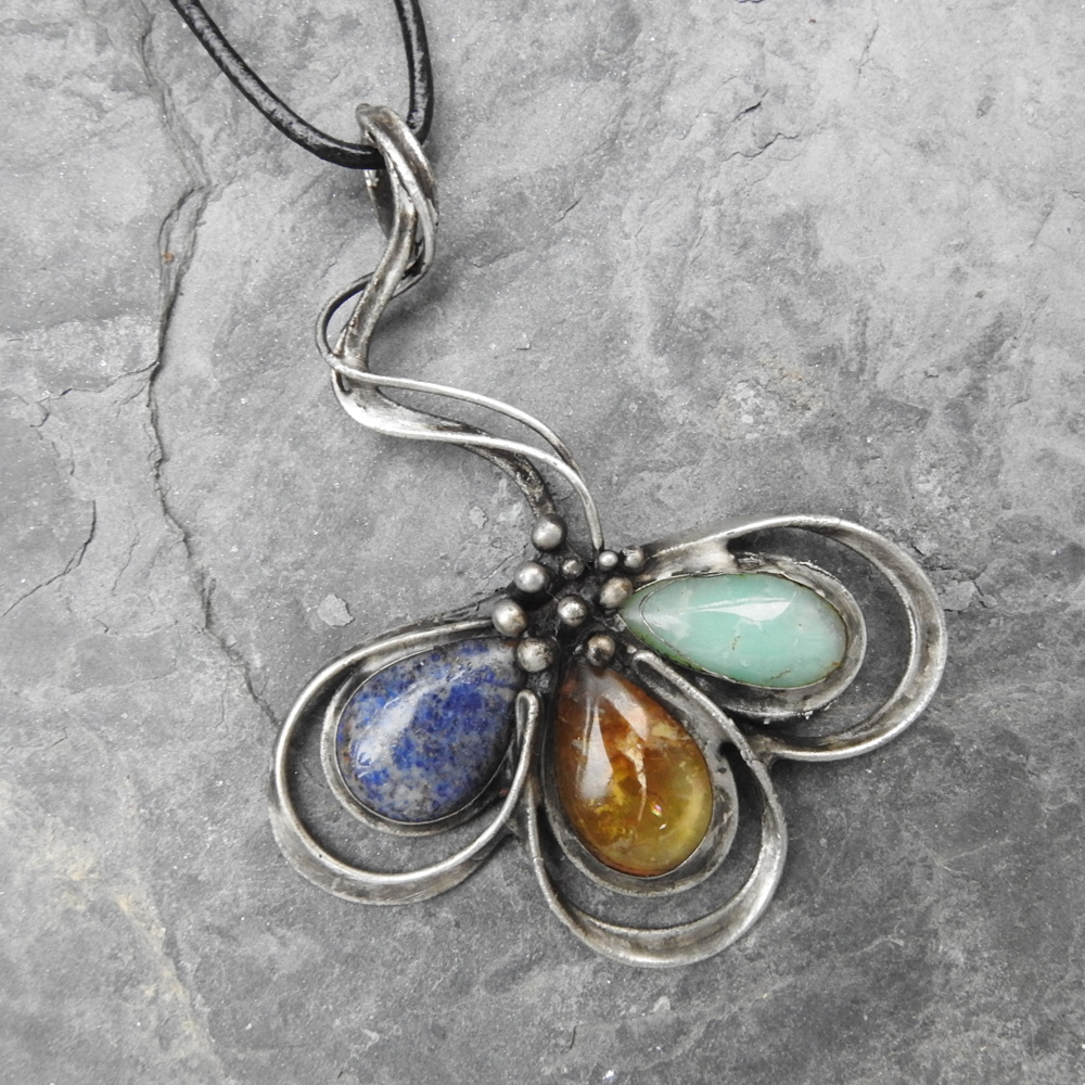 Citrín, akvamarín a dumortierit