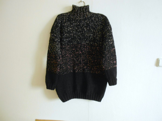 Ručně pletený svetr L,XL se stojáčkem