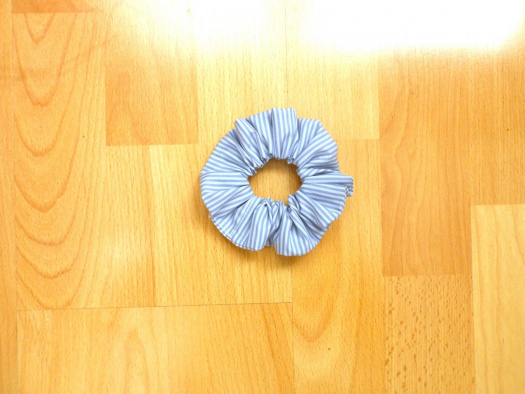 Gumička scrunchie do vlasů menší