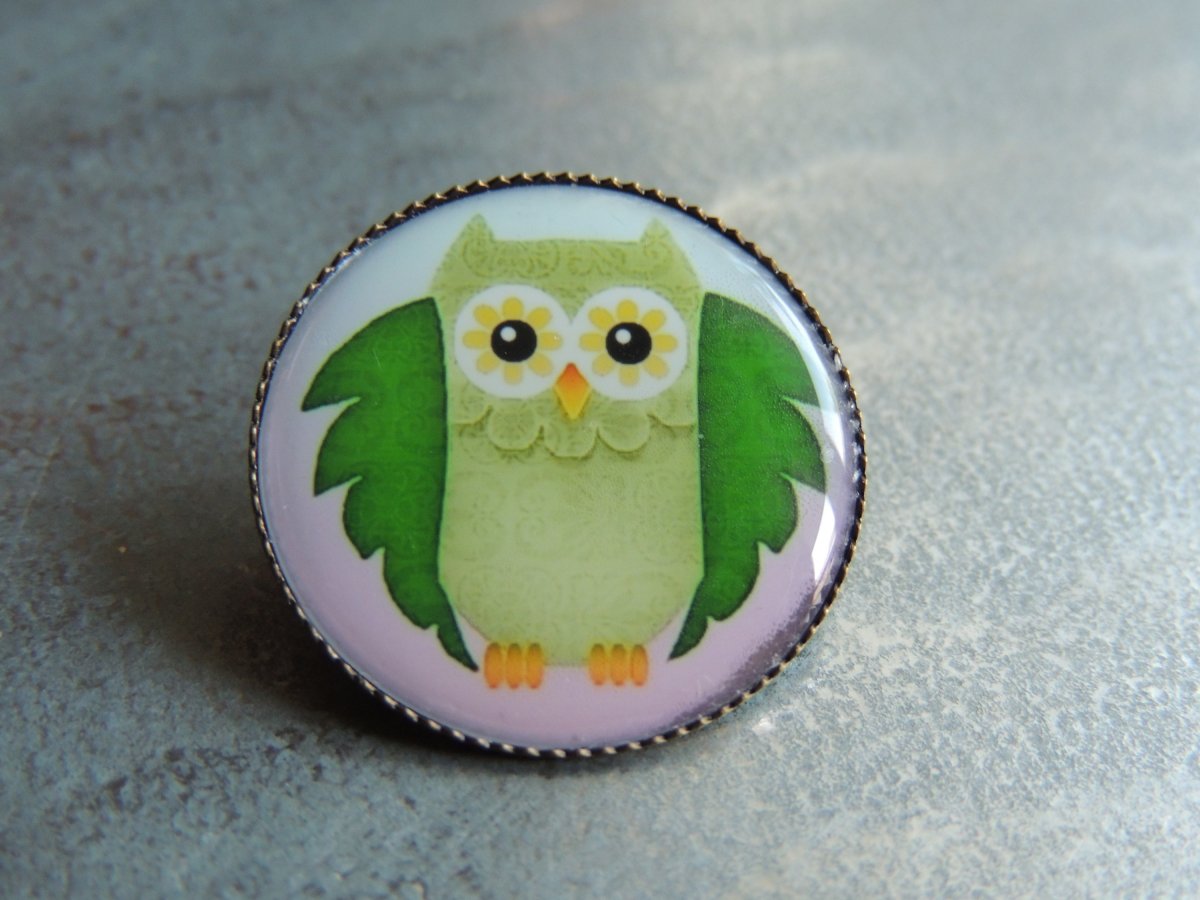 Sova na stráži, brož