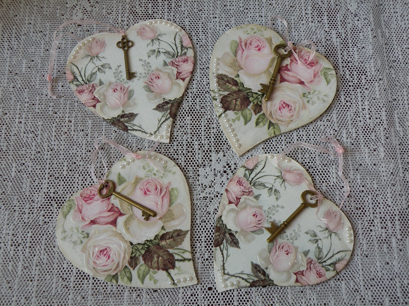 Romantické dekorační srdíčko s klíčem