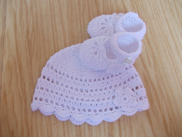 Háčkovaná soupravička bavlna