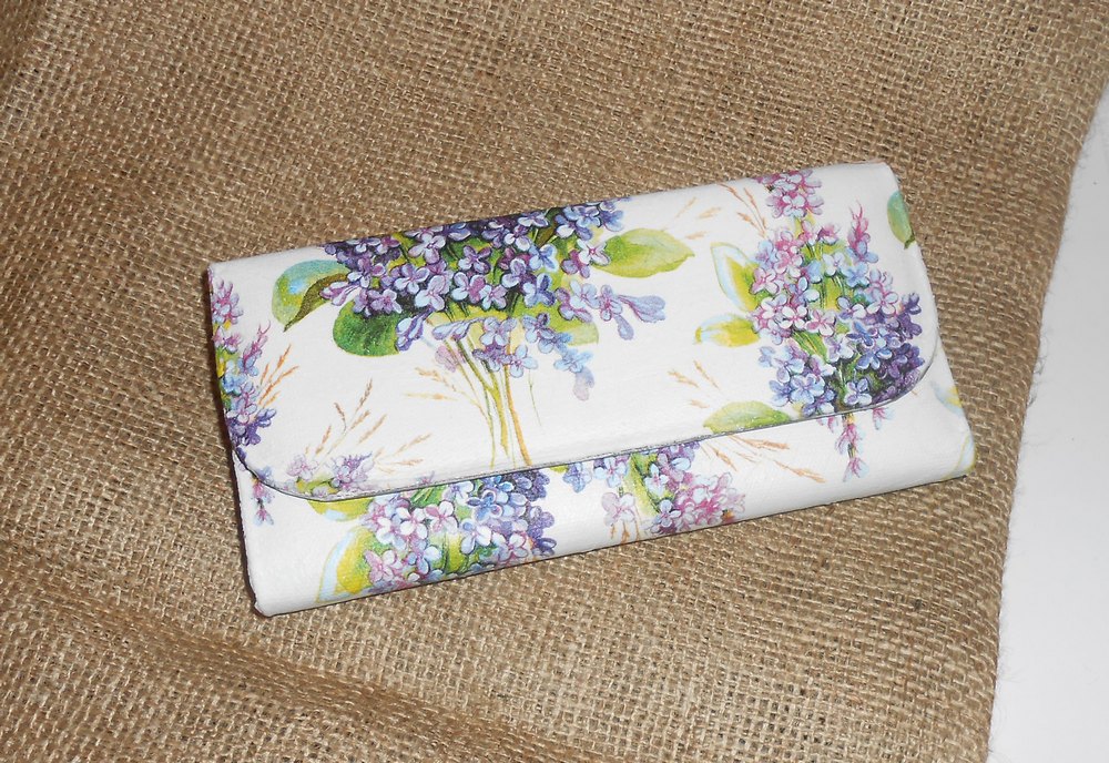 Šeříková peněženka