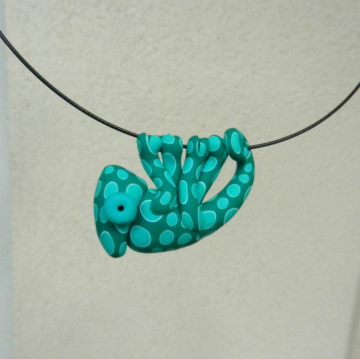 Chamík petrolejový