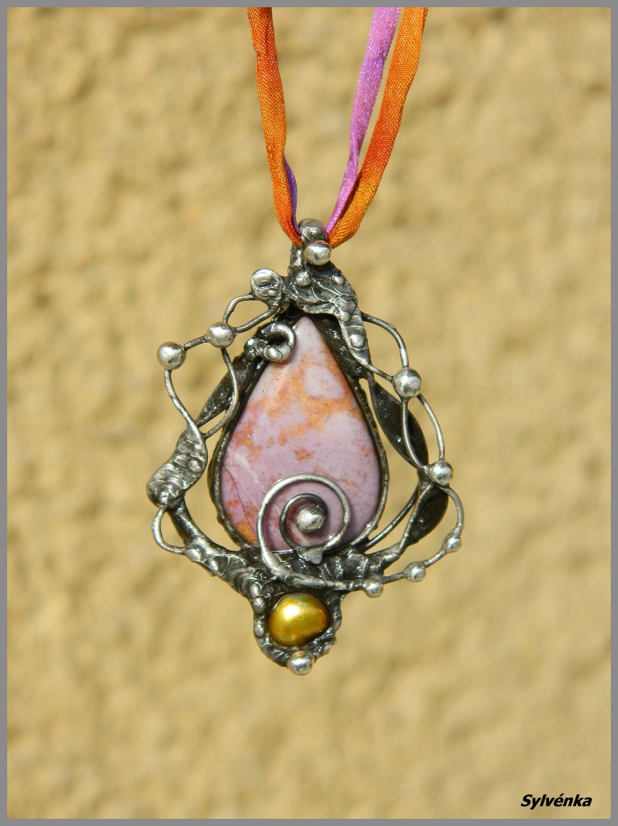 Podzimní Lila Jadeit.